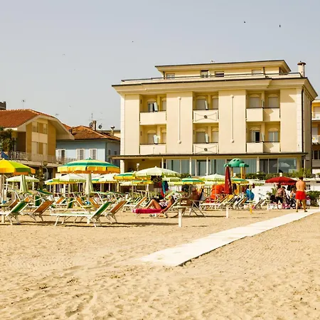 Hotel Roma 2*