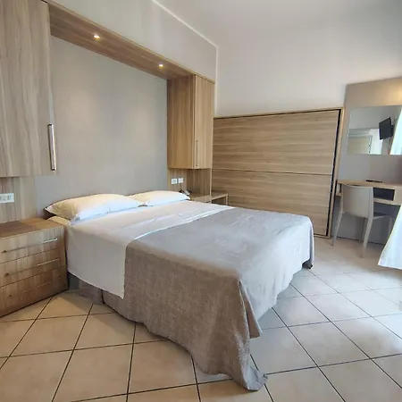 Roma 2* Rimini