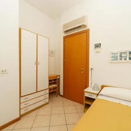 Roma 酒店 里米尼