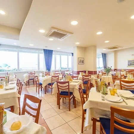 Hotel Roma 2*